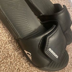 Boys Quiksilver slides